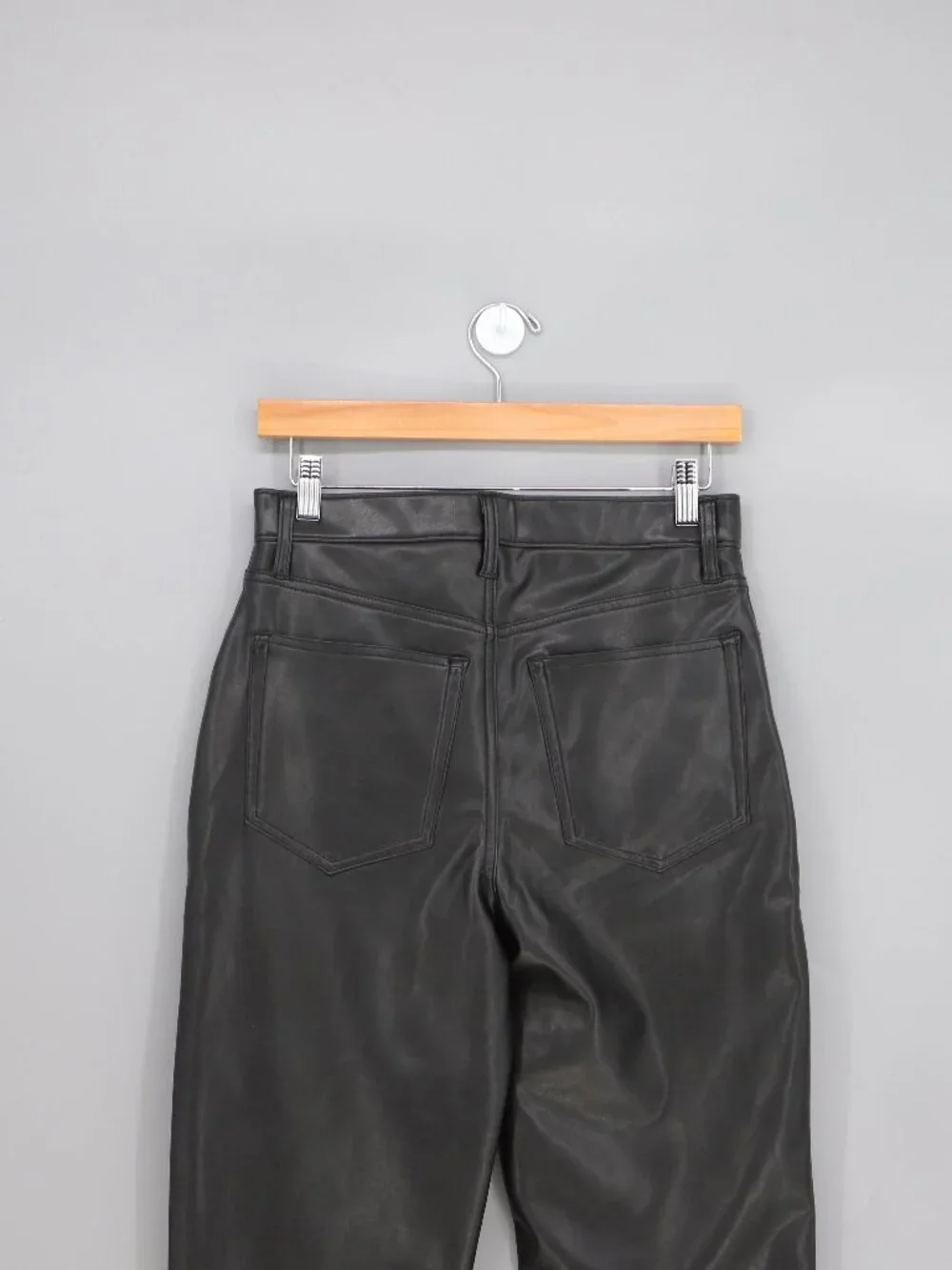 NWT Abercrombie & Fitch Vegan Leather Ankle Straight Pant Black Size 28 Short - Picture 5 of 10